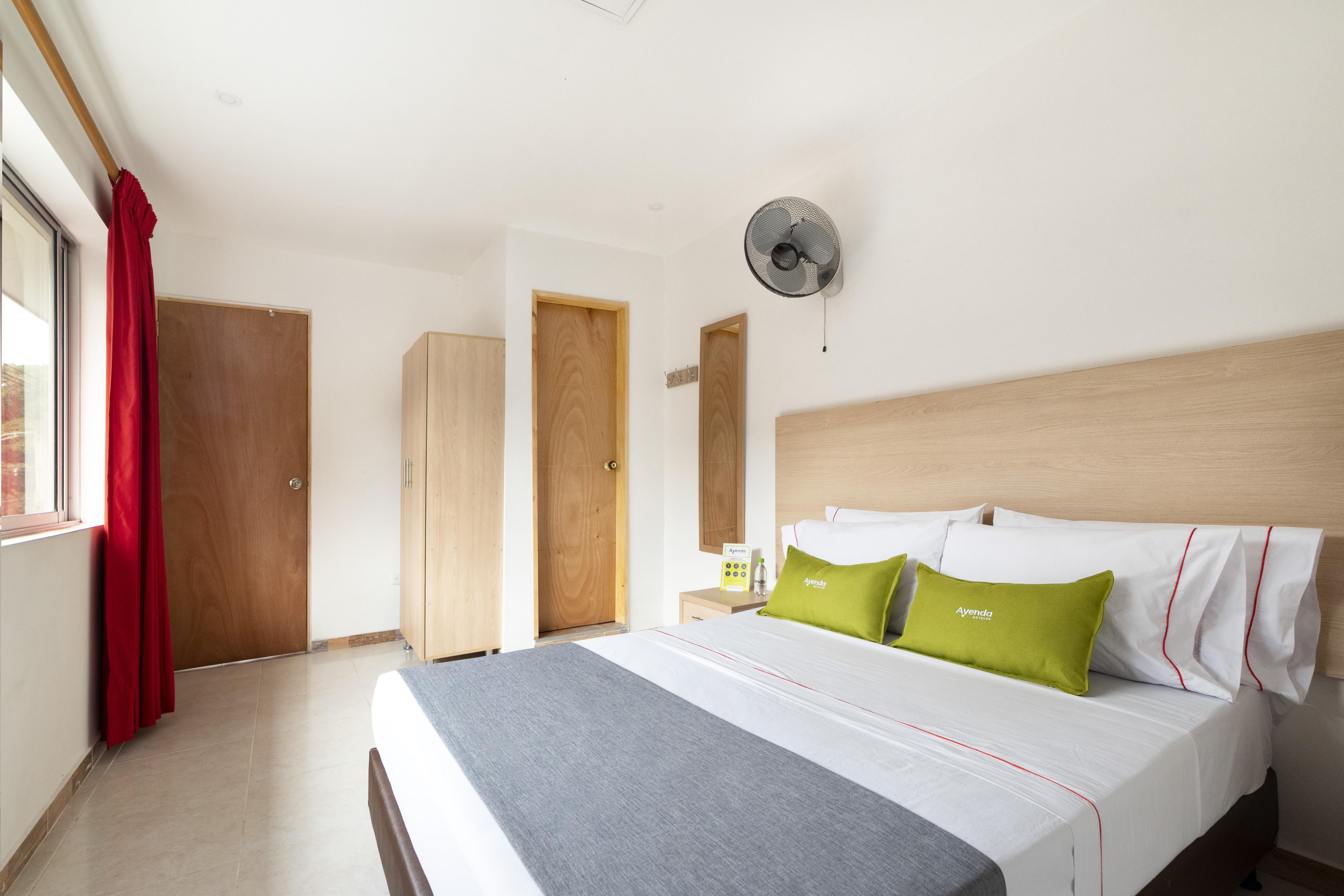 Hotel Ayenda 1238 Nuevo Colombia Medellín Esterno foto