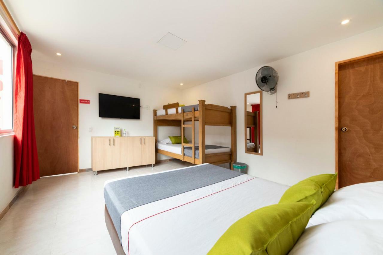 Hotel Ayenda 1238 Nuevo Colombia Medellín Esterno foto